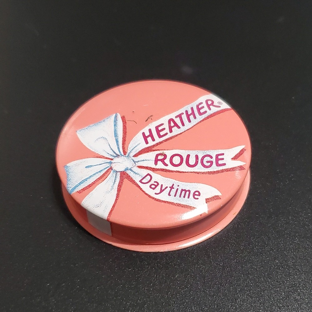 Vintage Makeup Tin Original Powder Puff and Rouge NY Heather Rouge Daytime Bow